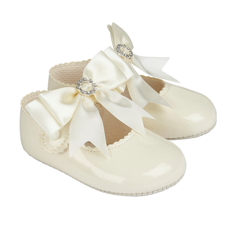 Baypods Cream Bow Diamante Pram Shoe